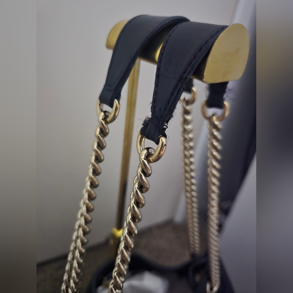 Gucci Soho GG Pebbled Leather Medium Tote W/ Silver Chain (GOOD)(COA)(READ)✨️🖤 - Picture 6 of 16